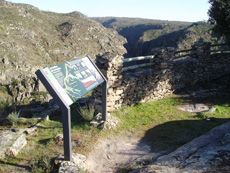 Camino del Castro de Saldeana.